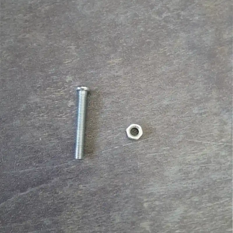 پیچ و مهره قارچ